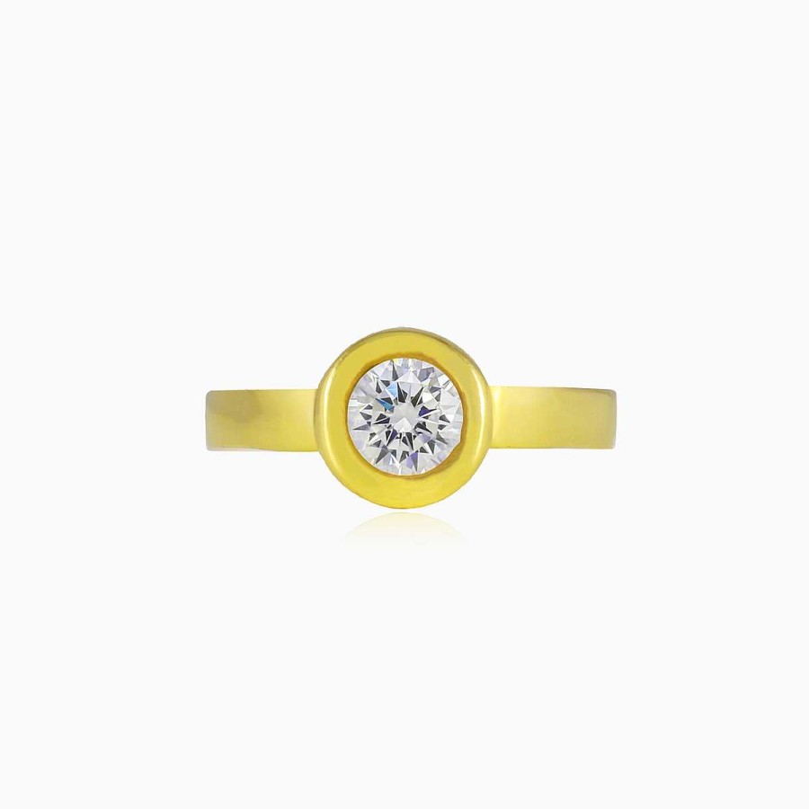 Woman Monte Cristo | Bezel Set Crystal Gold Ring