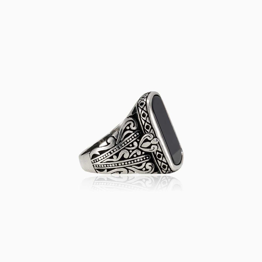 Woman Monte Cristo | Bel Onyx Ring