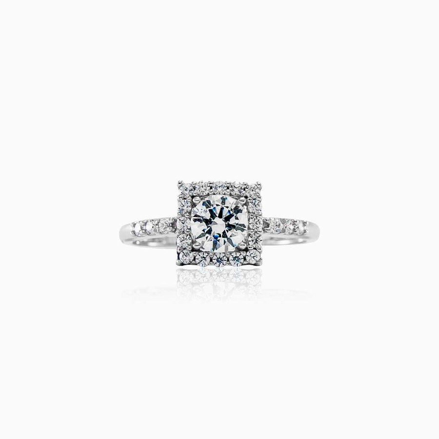 Woman Monte Cristo | Unico Engagement Ring