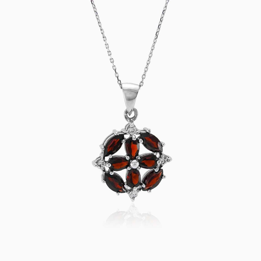 Woman Monte Cristo | Circle Garnet Flower