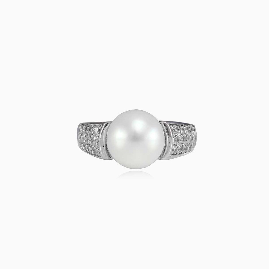 Woman Monte Cristo | Protected Pearl Ring