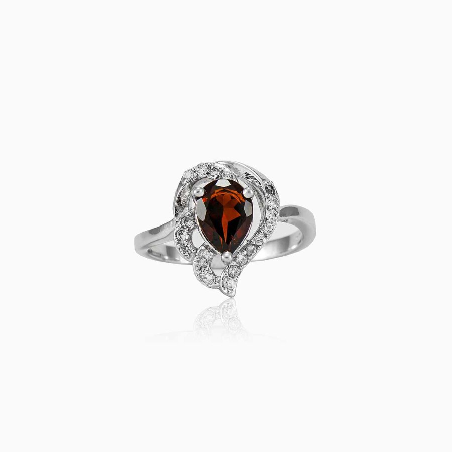 Woman Monte Cristo | Pear Garnet Ring