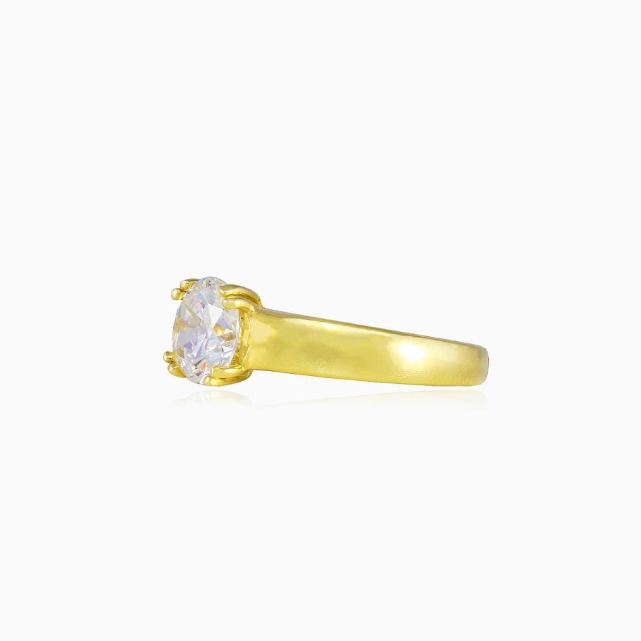 Woman Monte Cristo | Double Prong Gold Ring