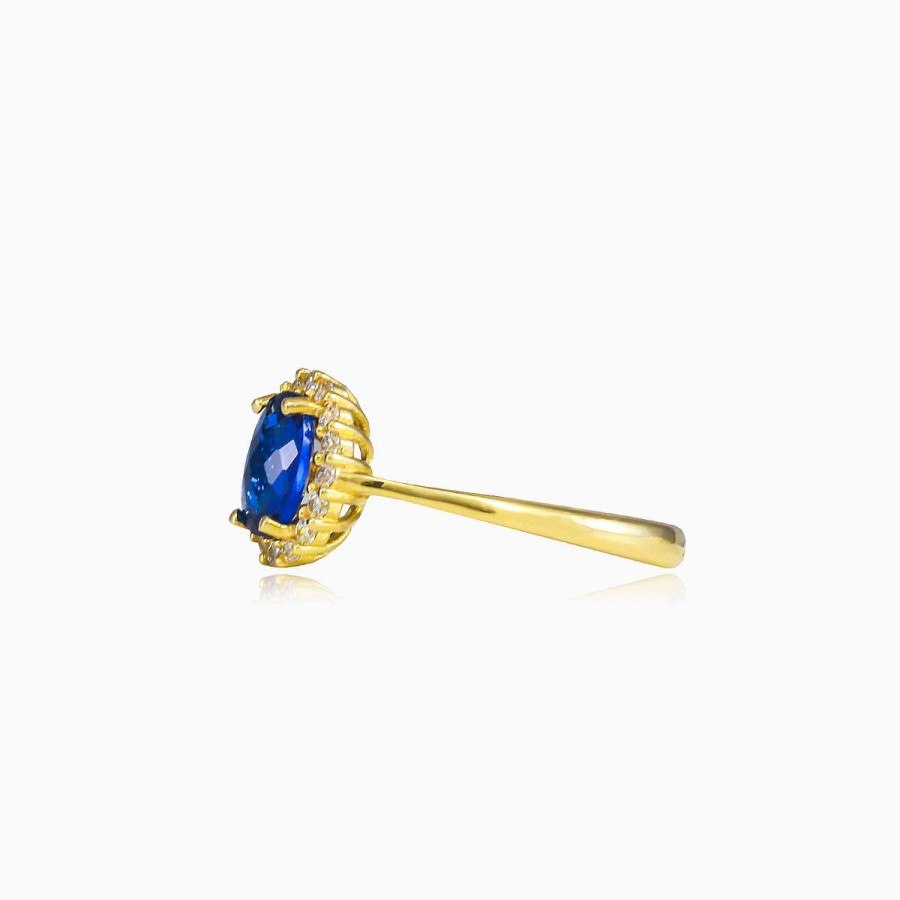 Woman Monte Cristo | Oval Blue Quartz Gold Ring