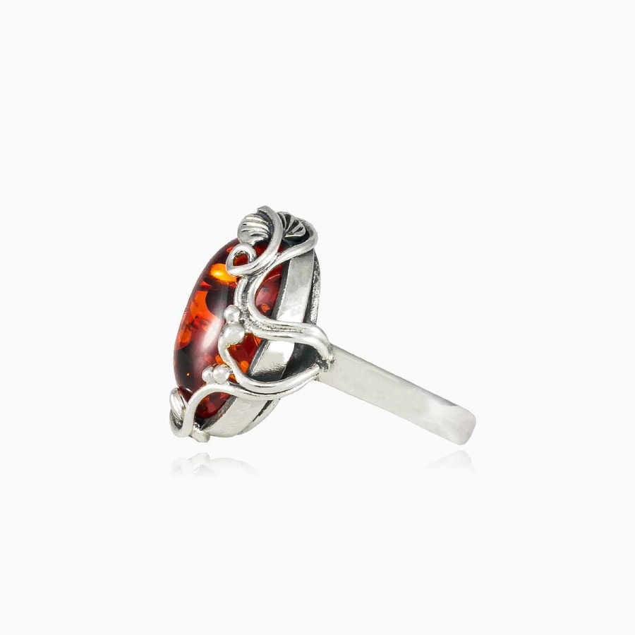 Woman Monte Cristo | Protected Amber Ring