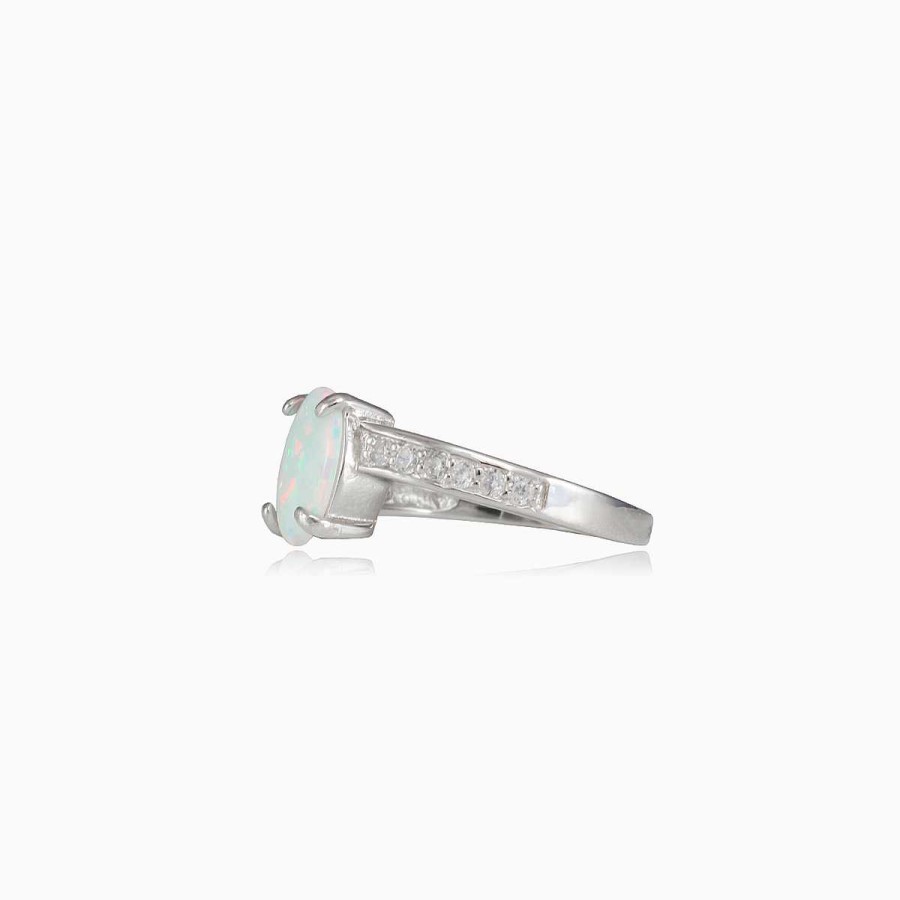 Woman Monte Cristo | Shiny White Opal Twisted Ring