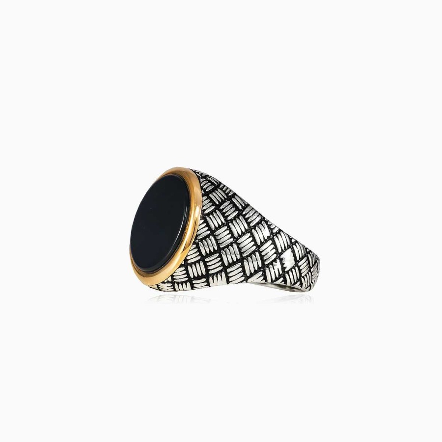 Woman Monte Cristo | Round Braided Onyx Ring