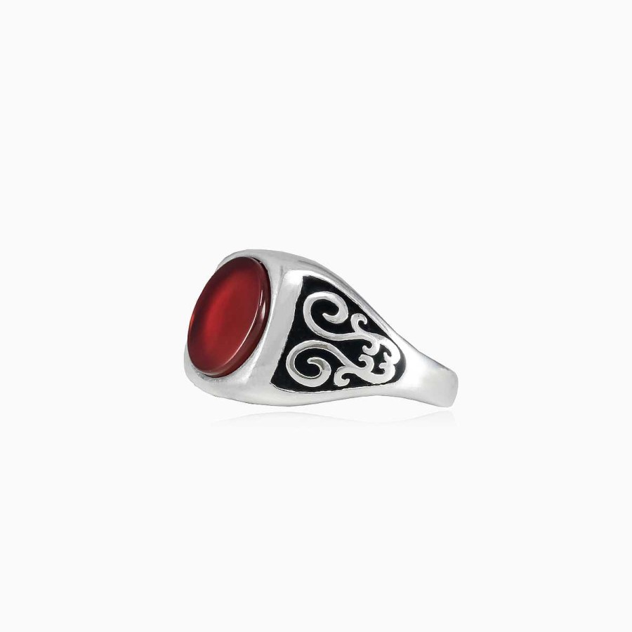 Woman Monte Cristo | Round Red Agate Ring