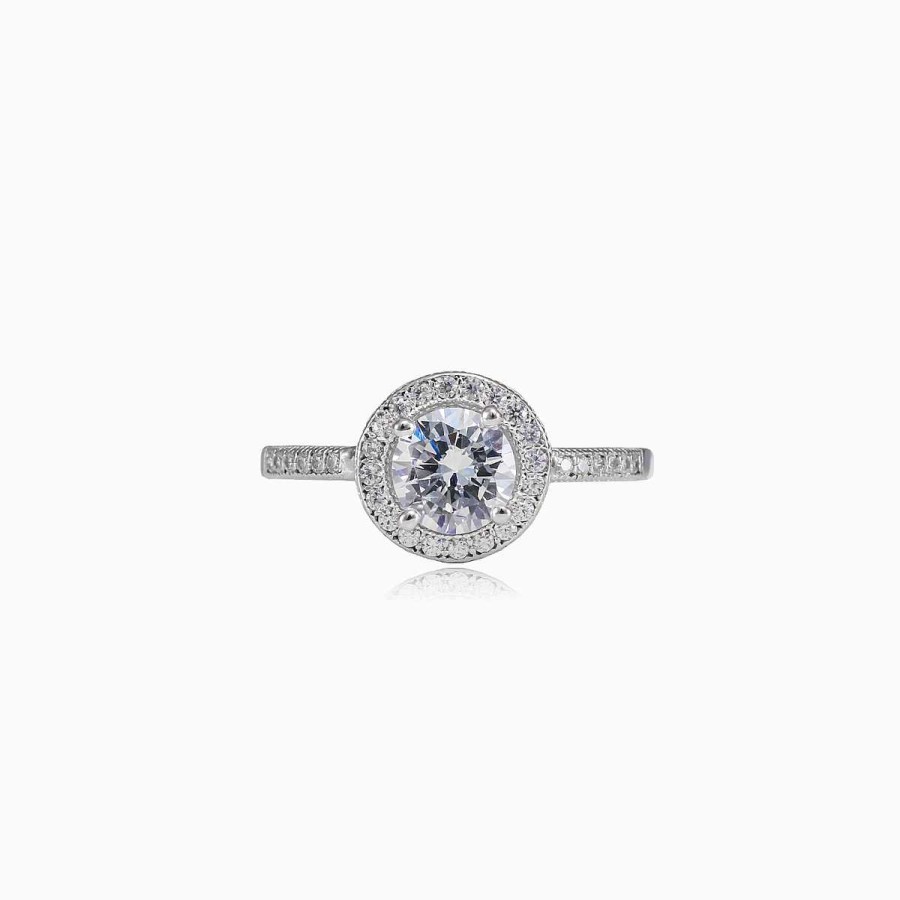 Woman Monte Cristo | Round Halo Ring