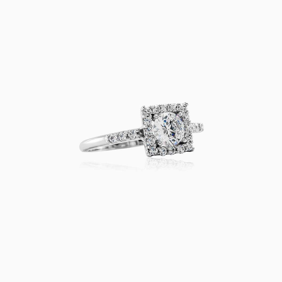 Woman Monte Cristo | Unico Engagement Ring