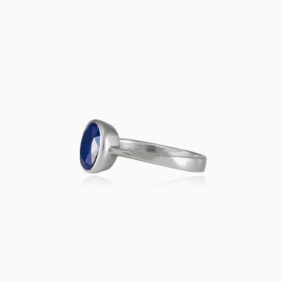 Woman Monte Cristo | Simple Sapphire Ring