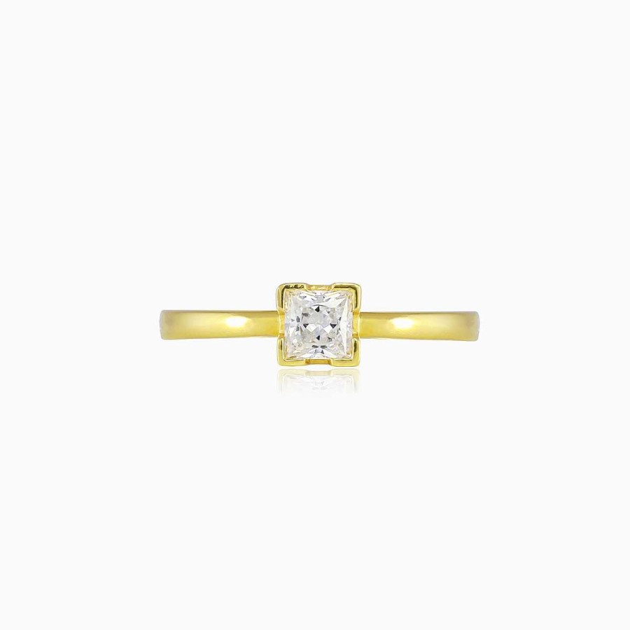 Woman Monte Cristo | Princess Crystal Solitaire Gold Ring