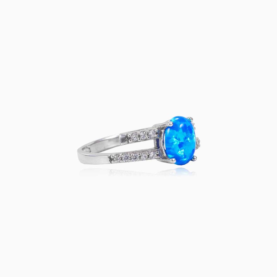 Woman Monte Cristo | Twisted Opal Ring