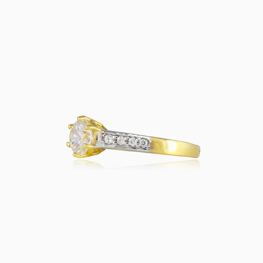 Woman Monte Cristo | Classic Accent Six-Prong Gold Ring