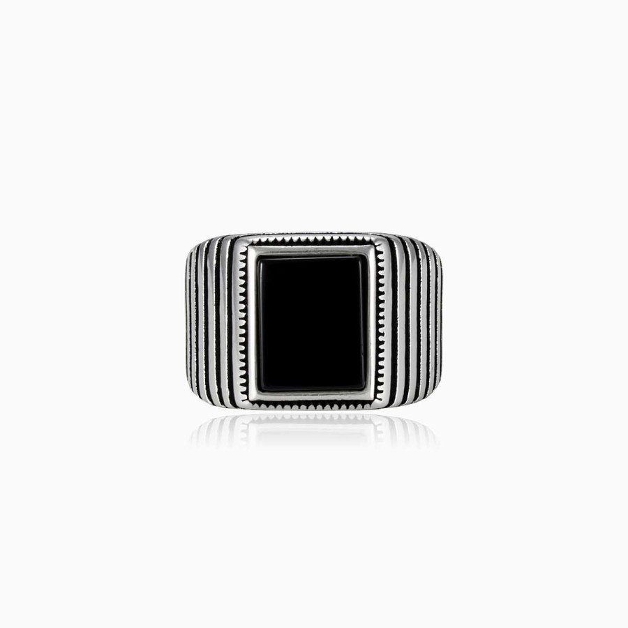 Woman Monte Cristo | Symmetric Onyx Ring