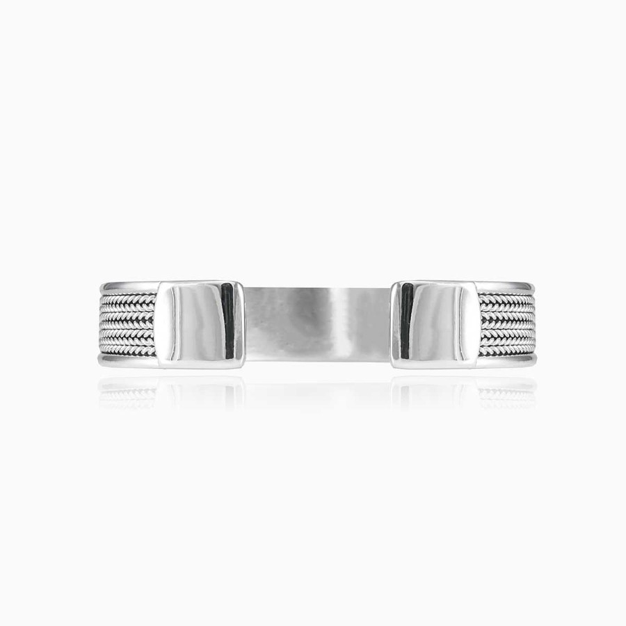 Woman Monte Cristo | Mithril Cuff Bracelet