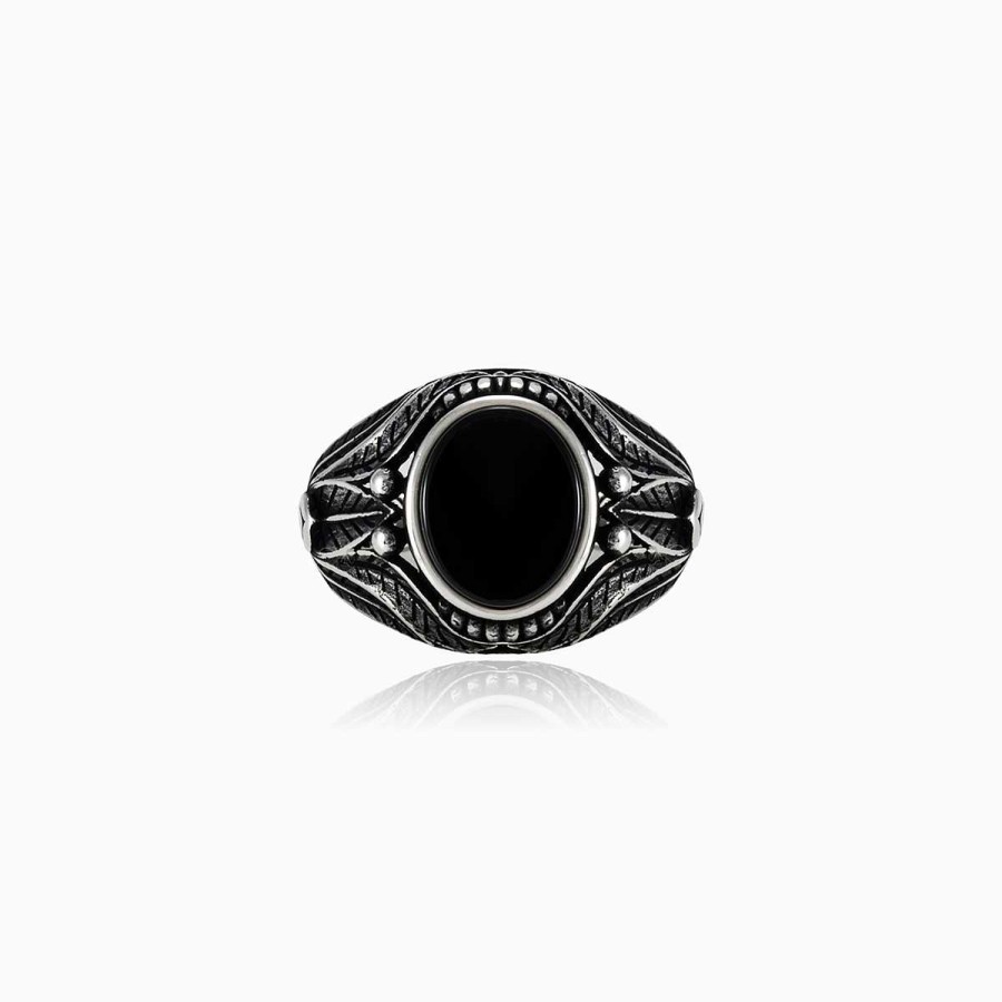 Woman Monte Cristo | Leaves And Onyx Ring