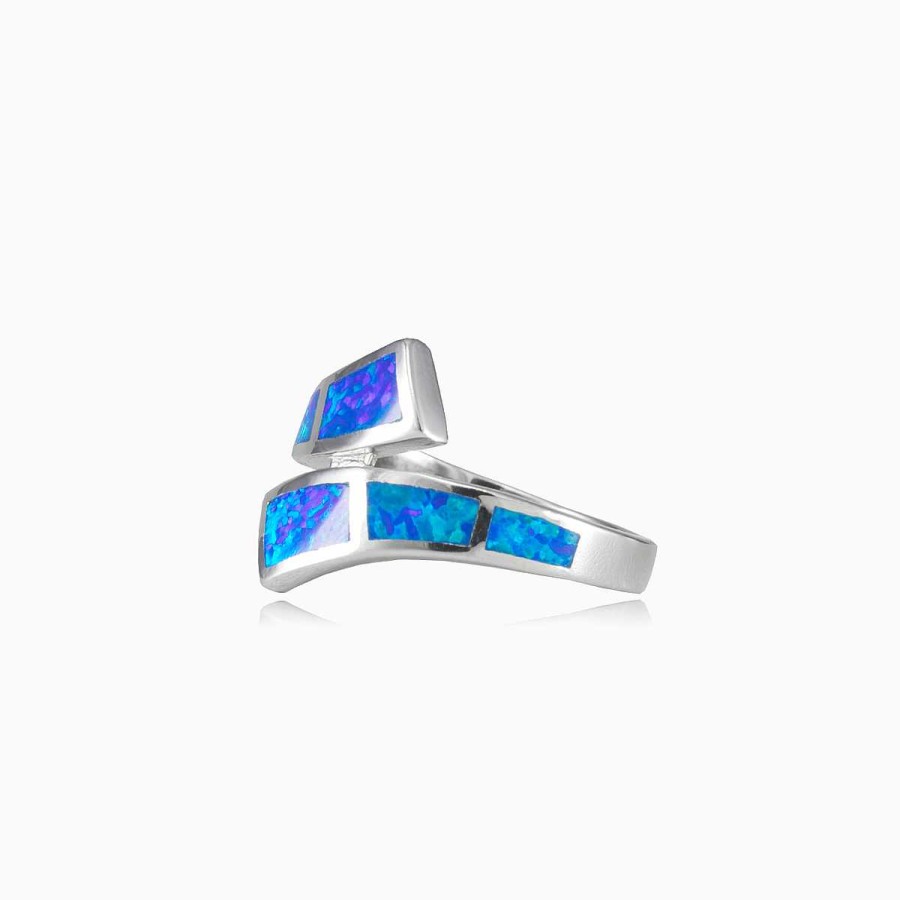 Woman Monte Cristo | Twisted Blue Opal Ring