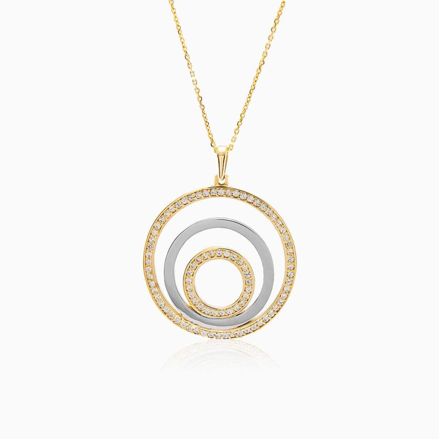 Woman Monte Cristo | Three Gold Circle Pendant