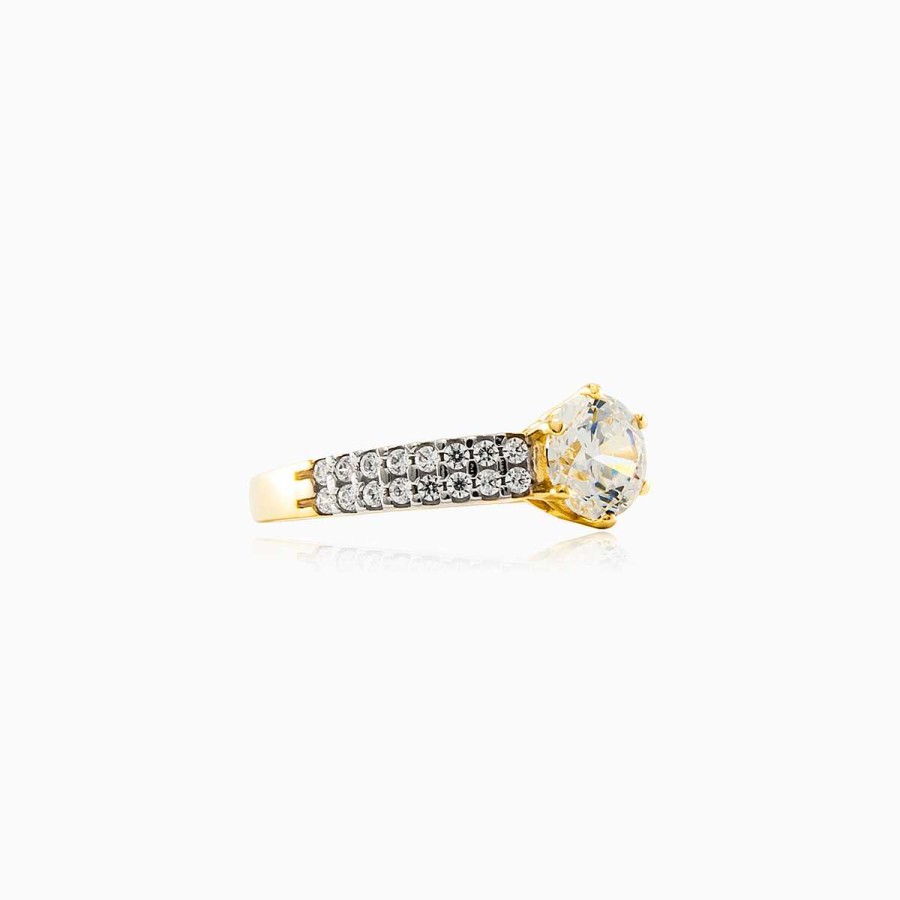 Woman Monte Cristo | Chic Engagement Ring