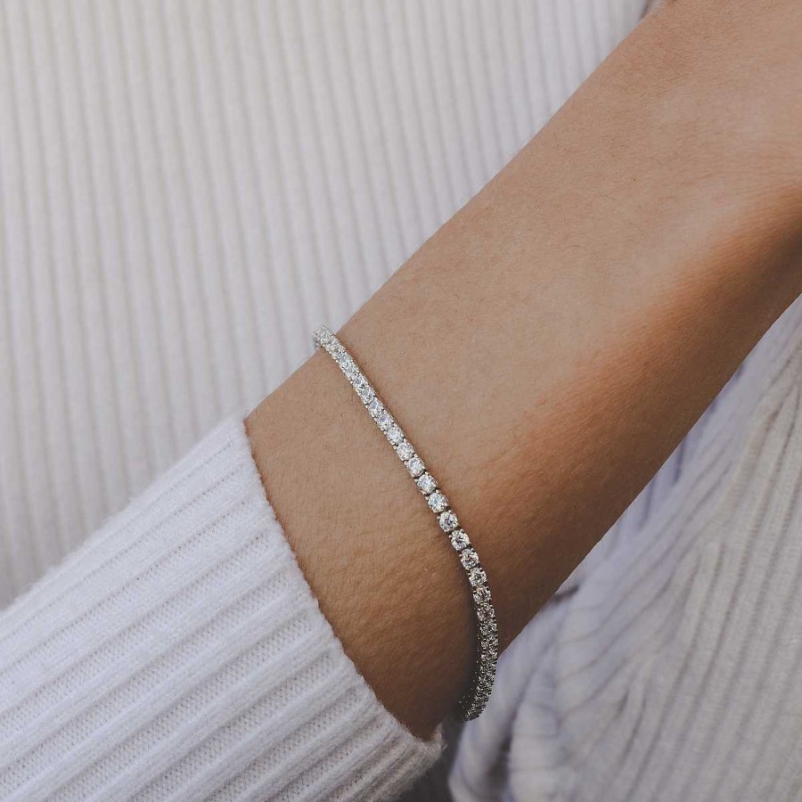 Woman Monte Cristo | Classic Tennis Bracelet