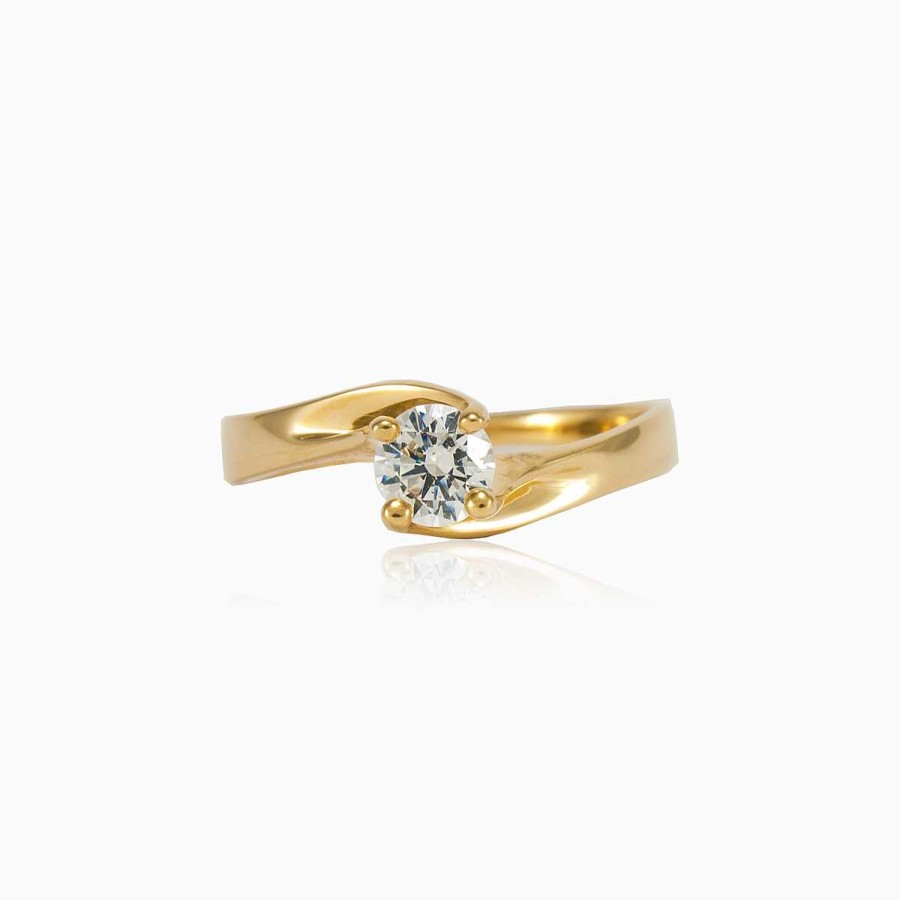 Woman Monte Cristo | Twisted Solitaire Ring