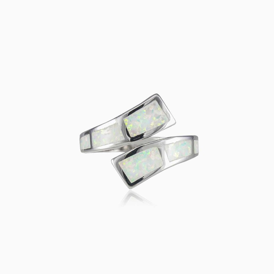 Woman Monte Cristo | Twisted White Opal Ring