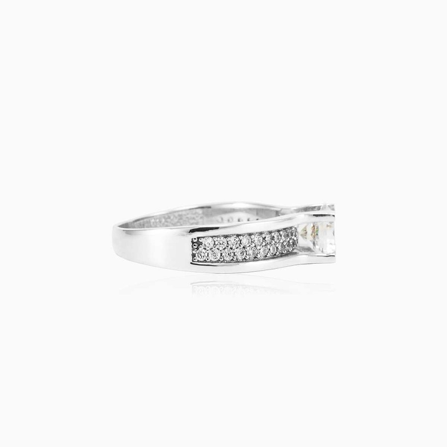 Woman Monte Cristo | White Double Row Solitaire